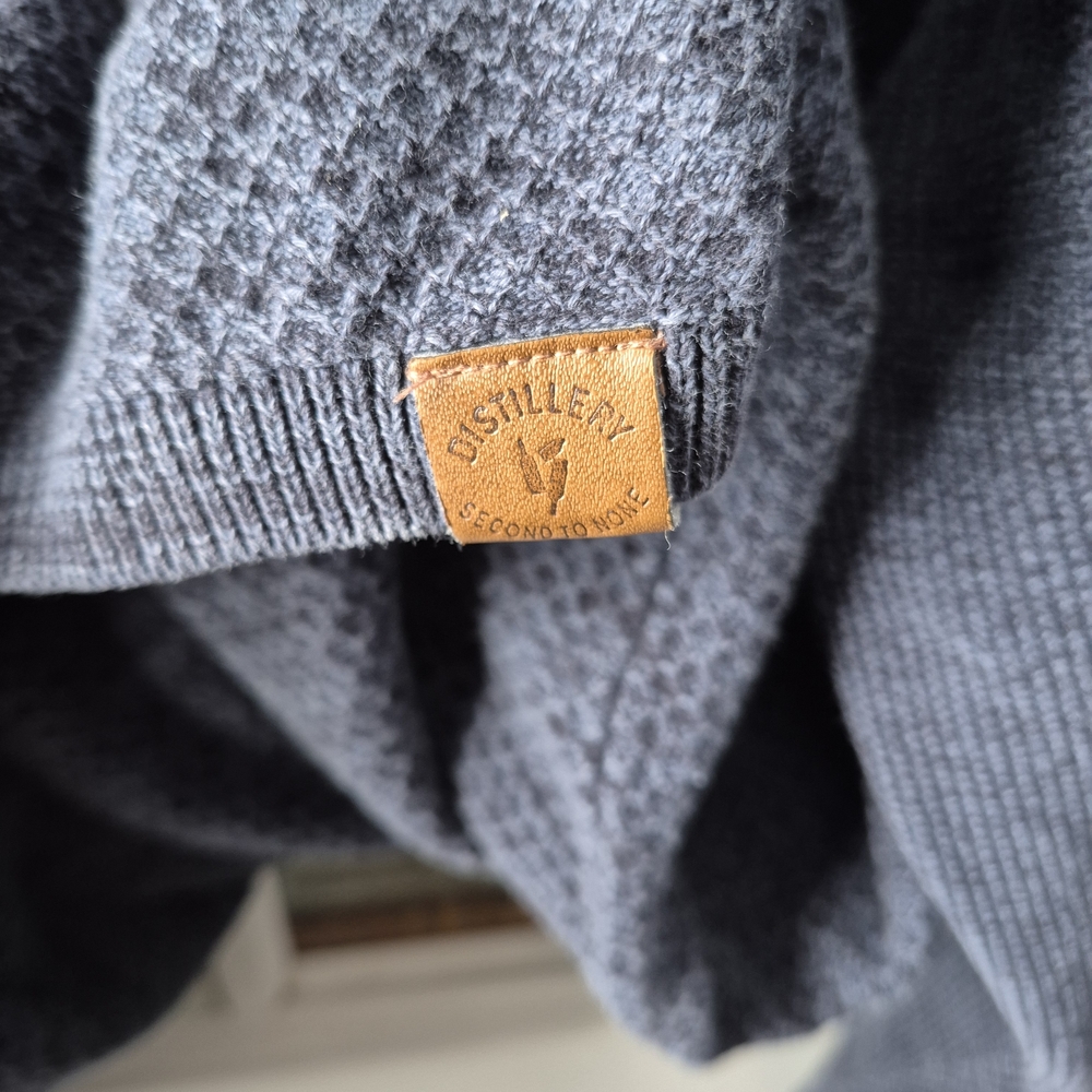 Men's Blue V-Neck Sweater - Picture 4 of 5
